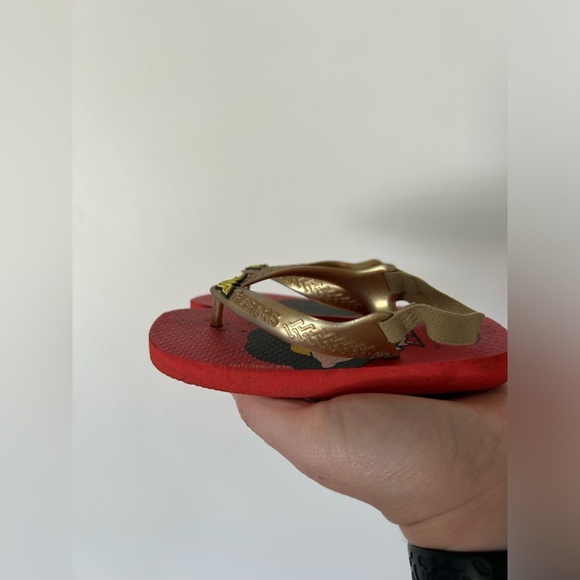 Wonder Woman Havaianas Flip Flops - Picture 5 of 5